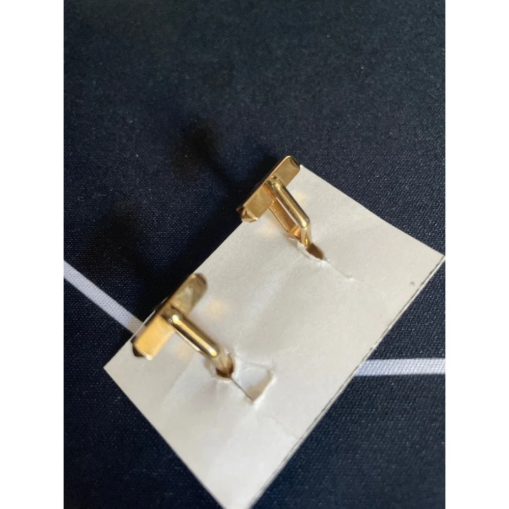 Swank round‎ ribbed striped Gold Tone Cufflinks with Red Stone Accent Vintage